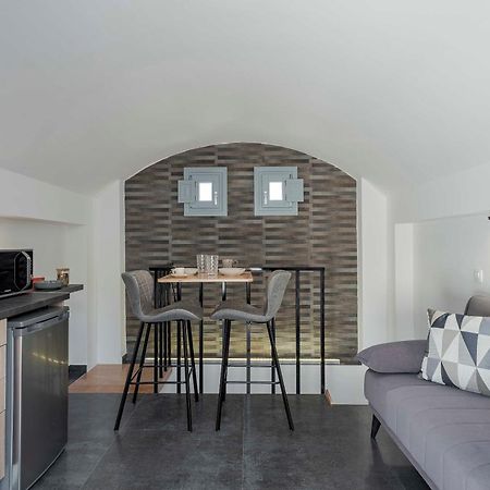 Blackstone Luxury Suites Emporio  Ngoại thất bức ảnh