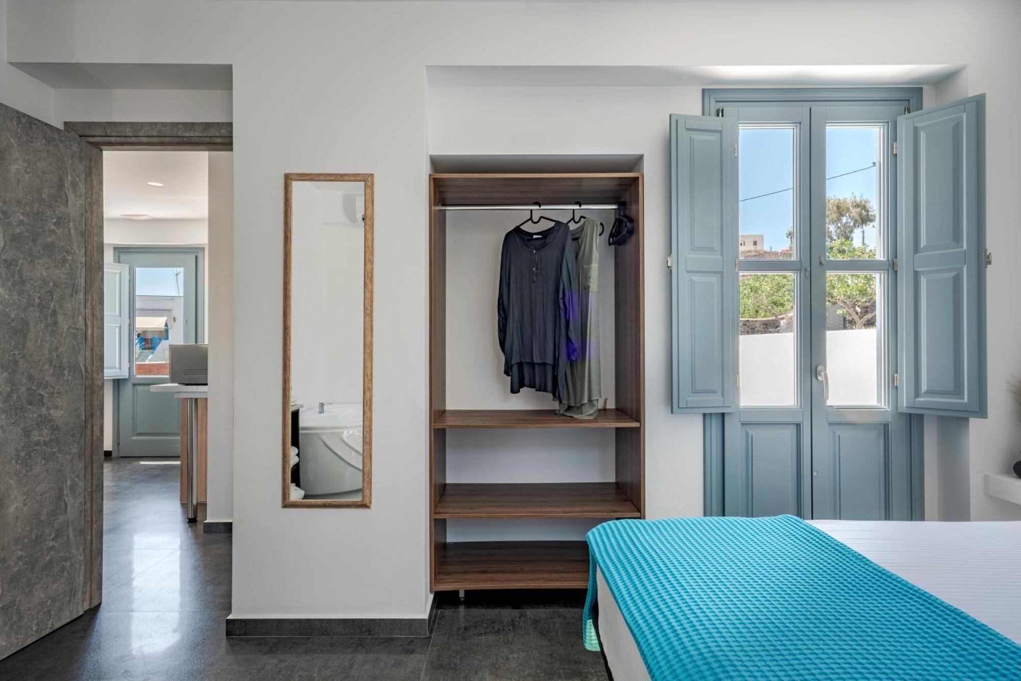 Blackstone Luxury Suites Emporio  Phòng bức ảnh
